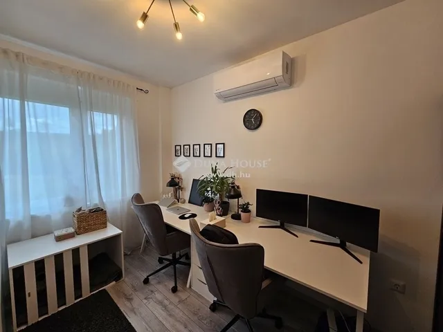 Eladó lakás Pécs 92 nm