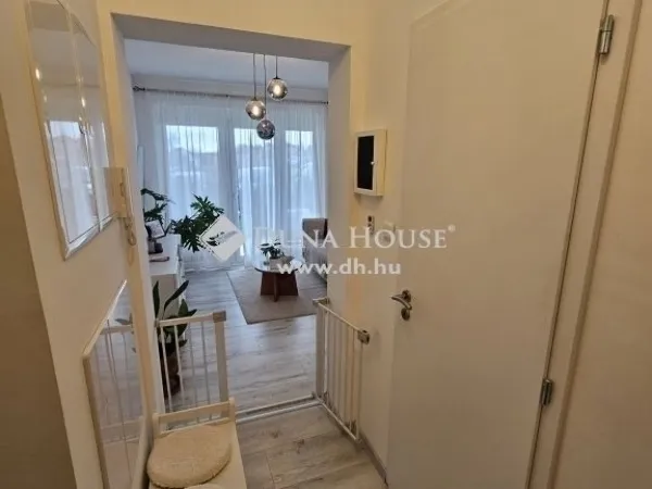 Eladó lakás Pécs 92 nm