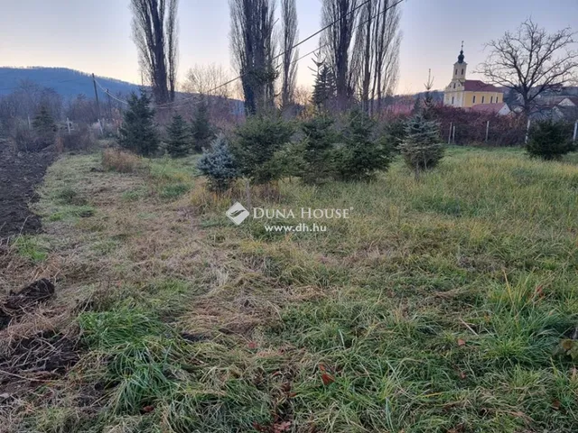 Eladó telek Mecseknádasd 3225 nm