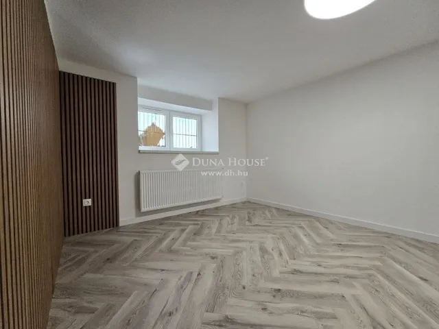 Eladó lakás Pécs 56 nm