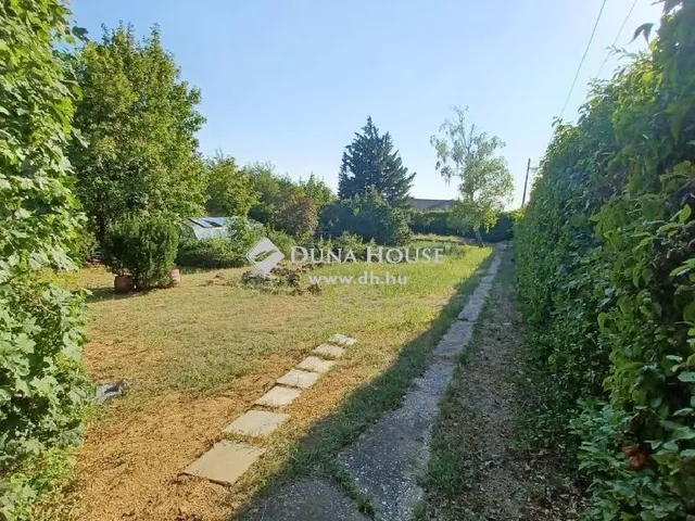 Eladó telek Pécs, Mecsekoldal 840 nm