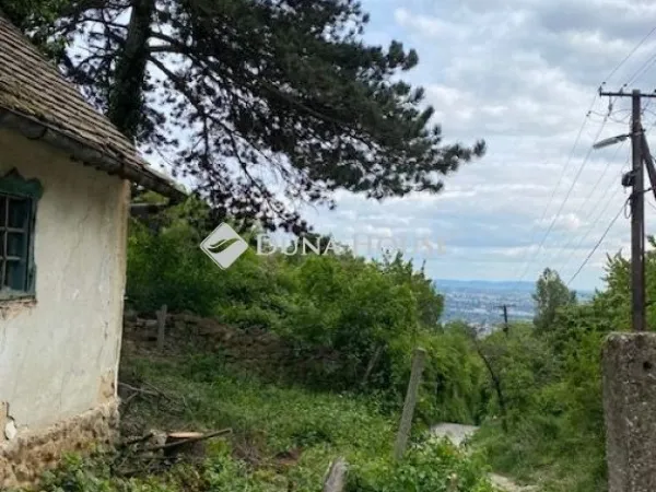 Eladó telek Pécs 3490 nm