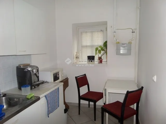 Eladó lakás Pécs 44 nm