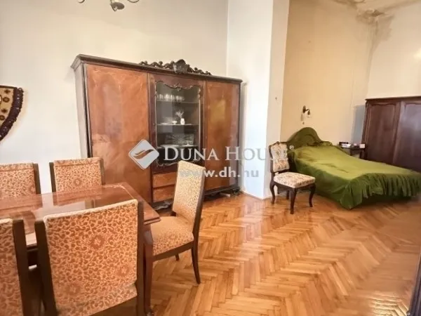 Eladó lakás Pécs, Belváros 120 nm