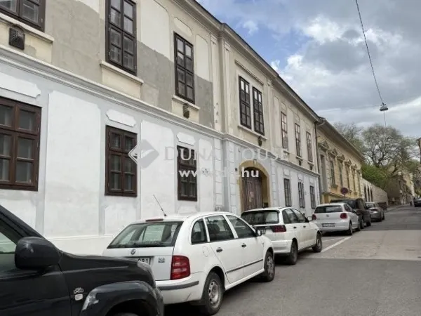 Eladó lakás Pécs, Belváros 120 nm