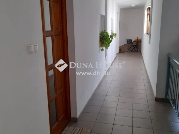 Eladó lakás Villány 90 nm