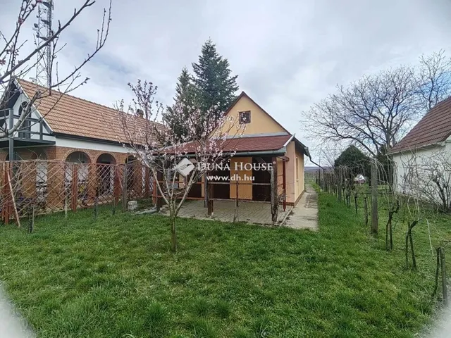 Eladó mezőgazdasági ingatlan Bonyhád 50 nm