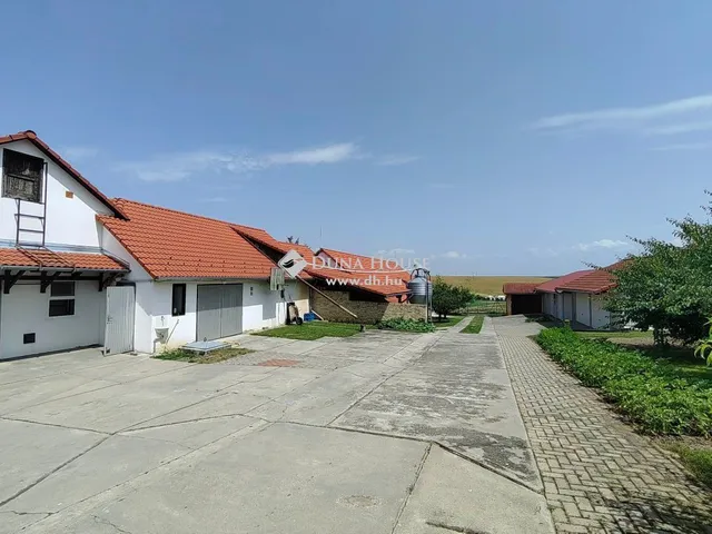 Eladó kereskedelmi és ipari ingatlan Zomba 980 nm