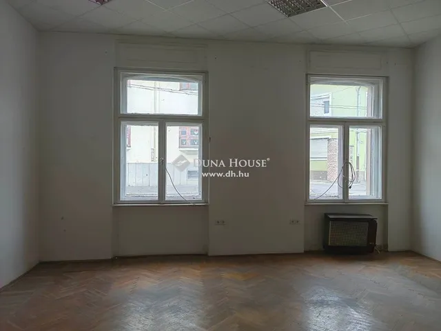Kiadó lakás Bonyhád 108 nm
