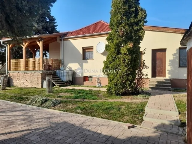 Eladó ház Kővágószőlős 140 nm