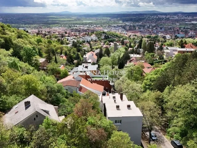 Eladó ház Pécs, Belváros 107 nm