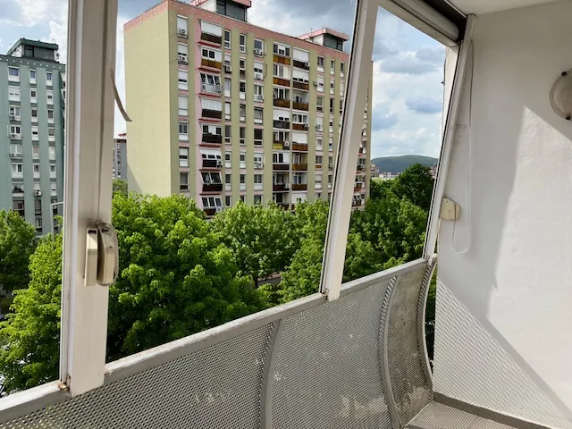 Eladó lakás Pécs, Kertváros 29 nm