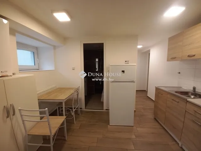 Eladó lakás Pécs, Belváros 65 nm
