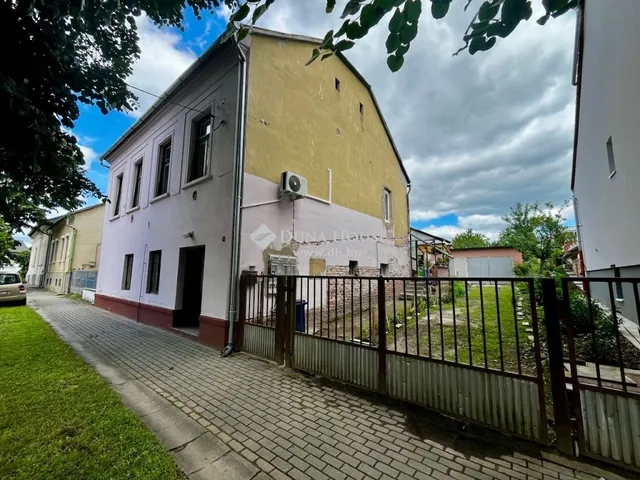 Eladó ház Barcs 175 nm