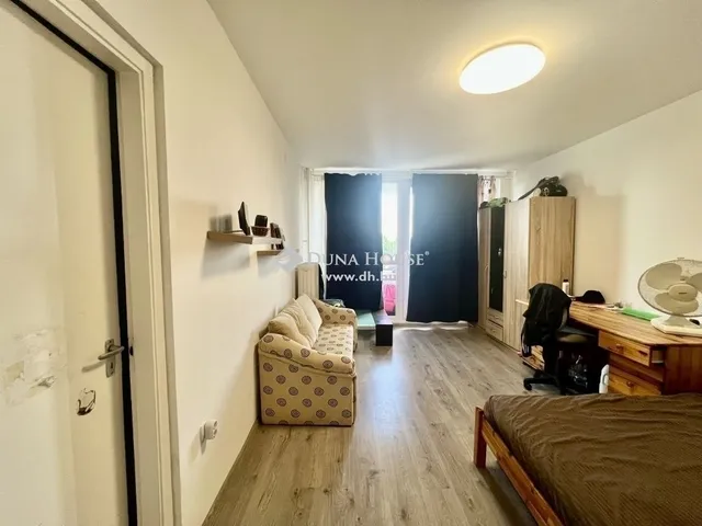 Eladó lakás Pécs 63 nm