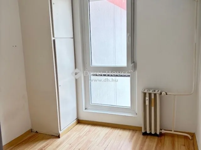 Eladó lakás Pécs, Kertváros 50 nm