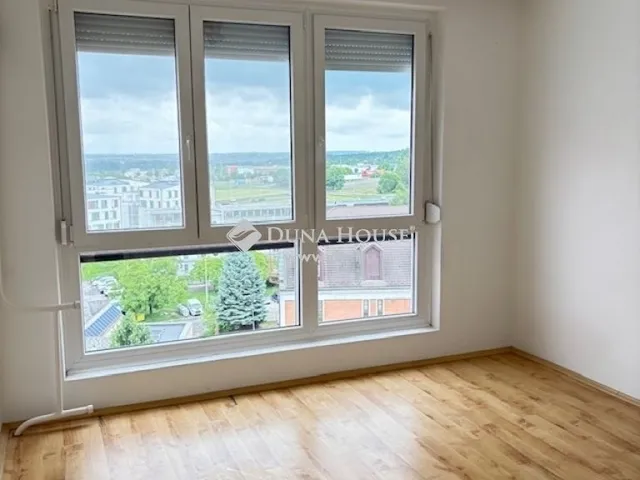 Eladó lakás Pécs, Kertváros 50 nm