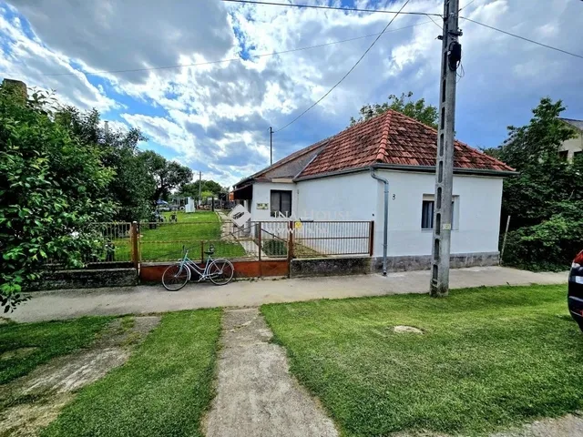 Eladó ház Bicsérd 50 nm
