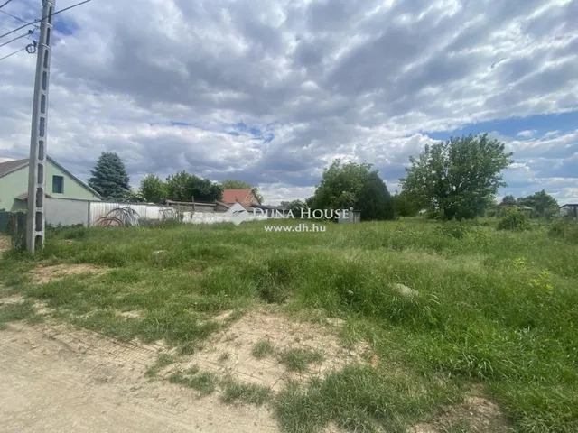 Eladó telek Kozármisleny 1500 nm