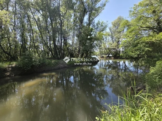 Eladó üdülő és hétvégi ház Vízvár 210 nm