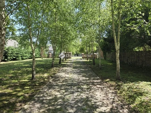 Eladó üdülő és hétvégi ház Vízvár 210 nm