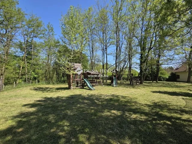 Eladó üdülő és hétvégi ház Vízvár 210 nm