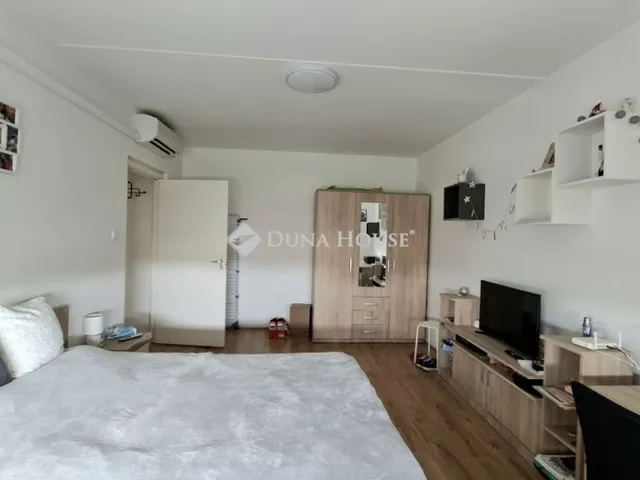Eladó lakás Pécs 39 nm