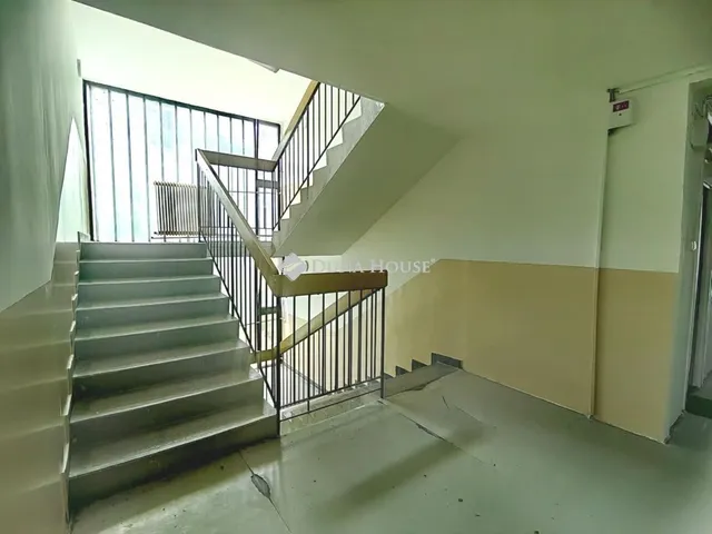 Eladó lakás Szekszárd 23 nm