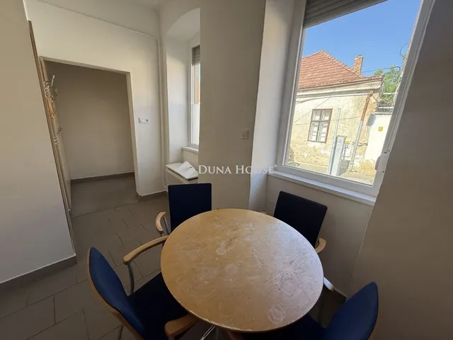 Eladó lakás Pécs 80 nm