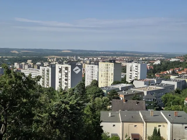 Eladó lakás Pécs, Mecsekoldal 114 nm