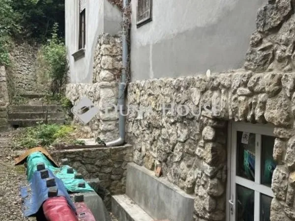 Eladó ház Pécs 265 nm