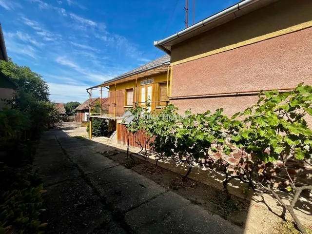 Eladó ház Bonyhád 130 nm