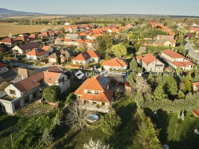 Eladó ház Nagykozár 160 nm