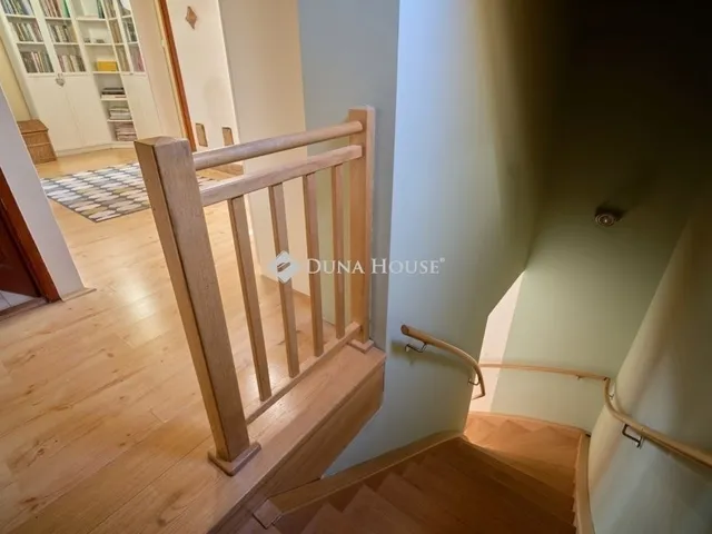 Eladó ház Nagykozár 160 nm
