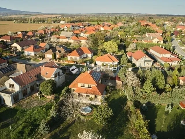 Eladó ház Nagykozár 160 nm