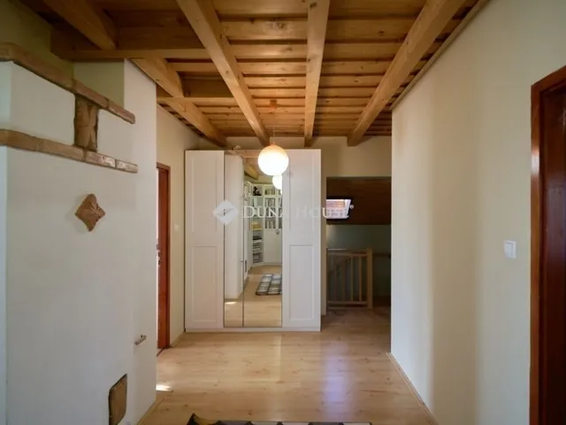 Eladó ház Nagykozár 160 nm
