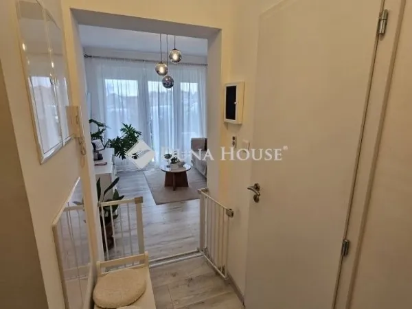 Eladó lakás Pécs 92 nm