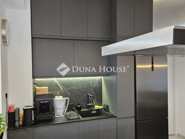 Eladó lakás Pécs, Kertváros 92 nm