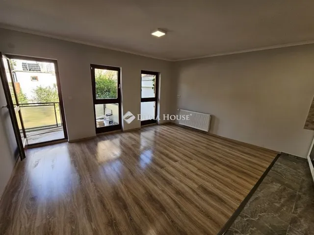 Eladó lakás Pécs, Egyetemváros 75 nm