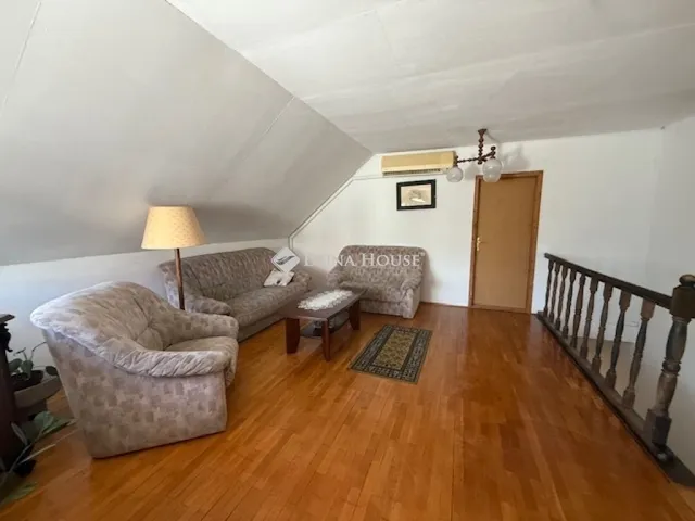 Eladó ház Pécs, Egyetemváros 265 nm