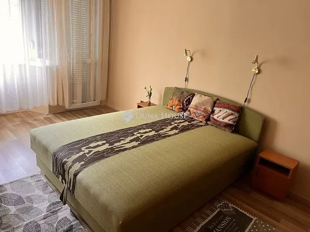 Kiadó lakás Pécs 61 nm