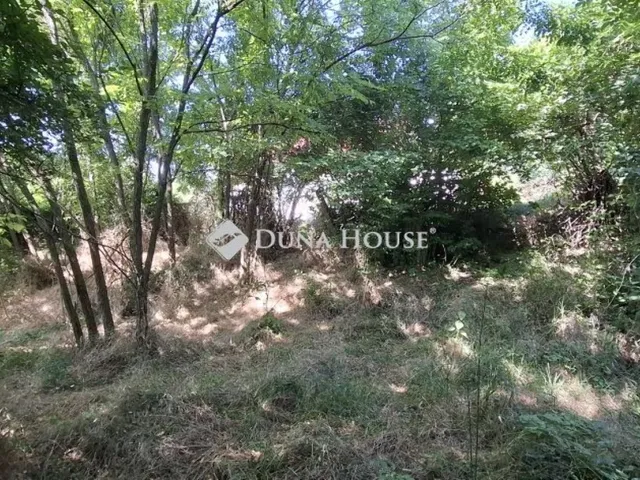Eladó telek Pécs 1115 nm