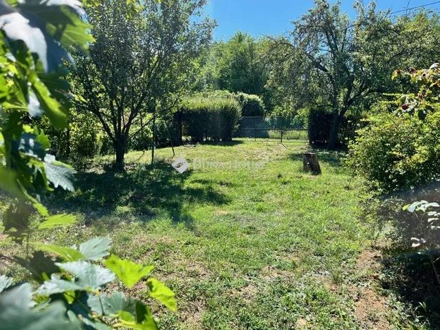 Eladó telek Pécs 887 nm