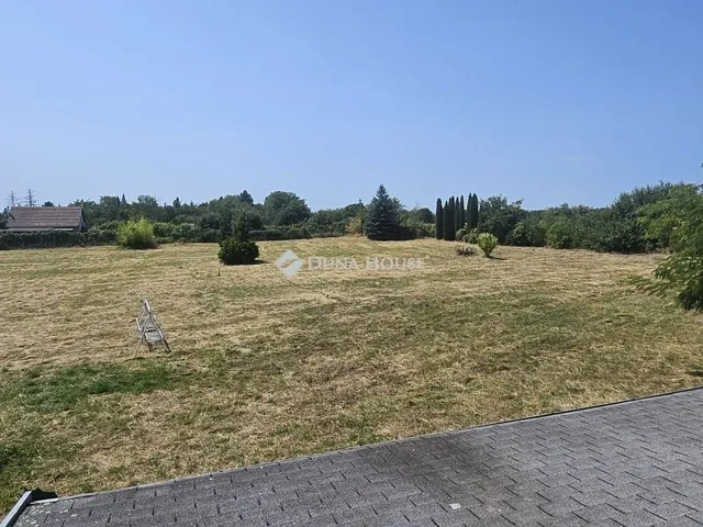 Eladó ház Pogány 285 nm