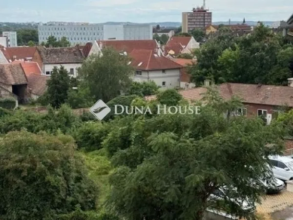 Eladó lakás Pécs 62 nm