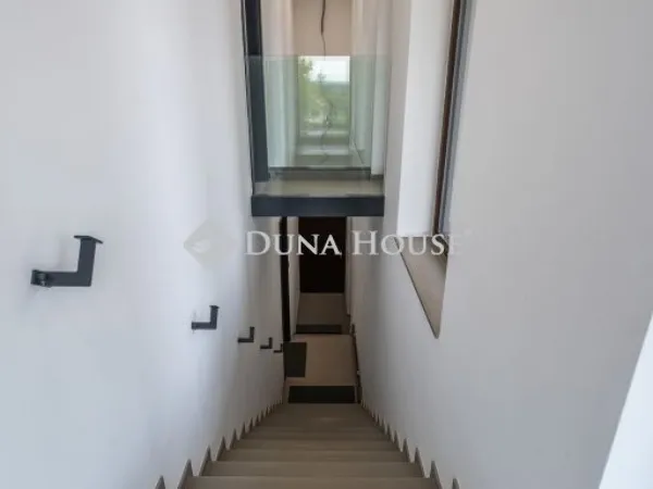 Eladó ház Biatorbágy 440 nm