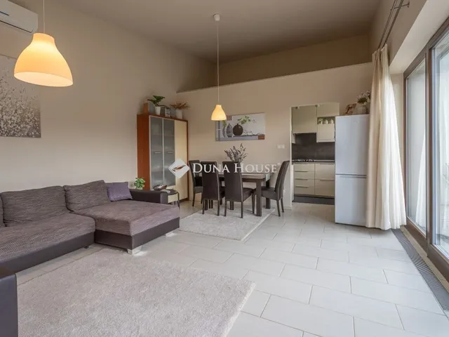 Eladó ház Biatorbágy 440 nm