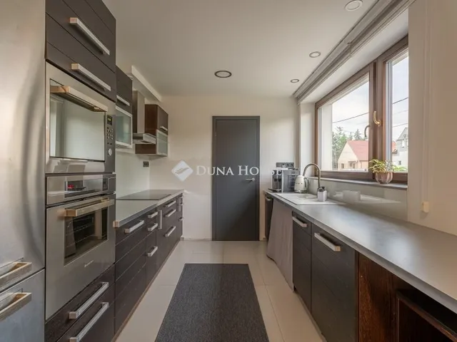 Eladó ház Biatorbágy 440 nm