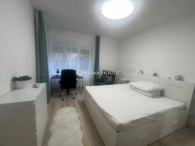 Eladó lakás Pécs, Belváros 122 nm