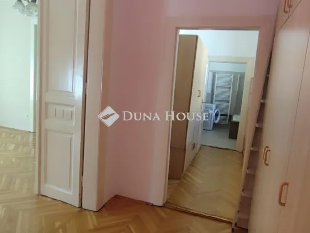 Kiadó lakás Pécs, Belváros 120 nm